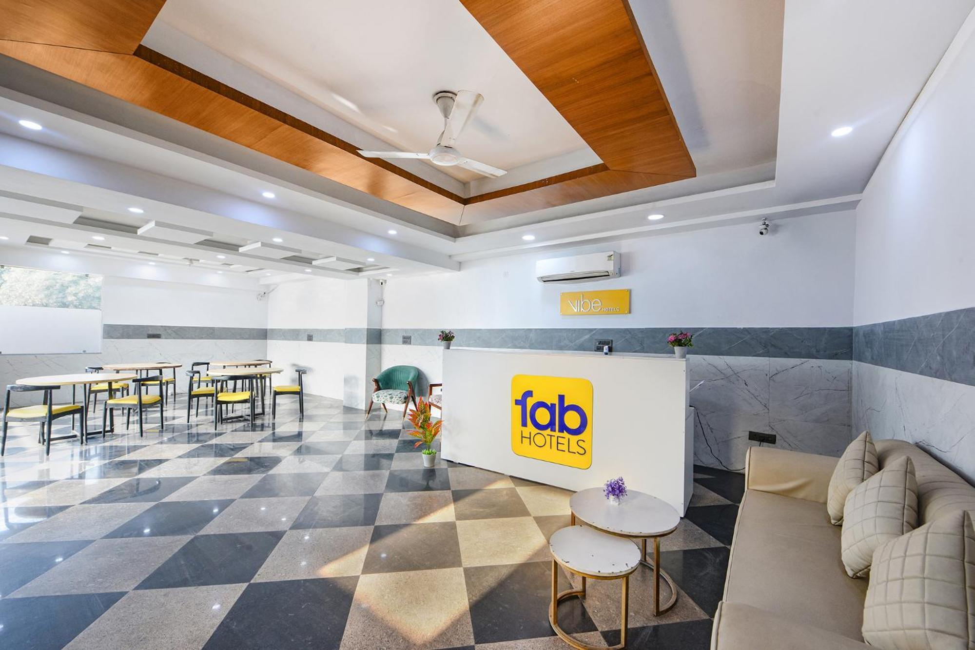 Fabhotel Vibe Noida Buitenkant foto